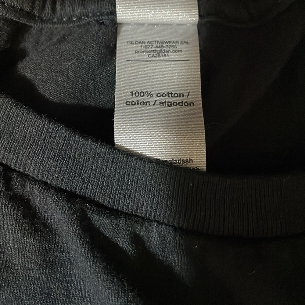 Basic Graphic Tee - Picture 3 of 4